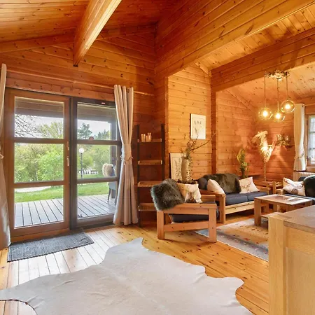 Huessli Numero 1 度假居 Hayingen