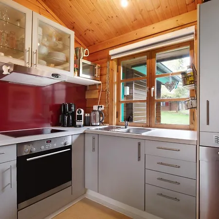 Дом отдыха Huessli Numero 1 *